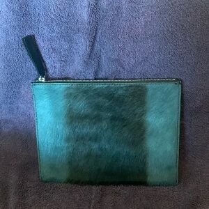 BR Bluish-Gray Black Clutch